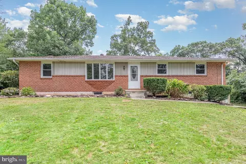 2611 Sky Top Trl, Dover, PA 17315