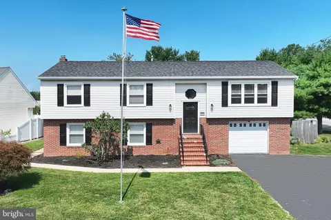 616 Cortland Dr, York, PA 17403