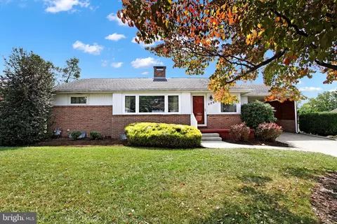 2064 Knobhill Rd, York, PA 17403