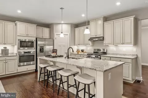19 Winifred Dr, Hanover, PA 17331 photo 6