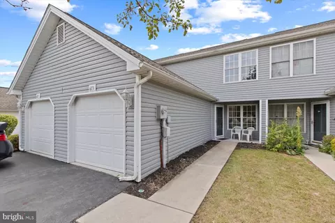 613 Mallard Dr, Etters, PA 17319