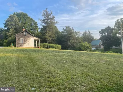 150 Church St, Seven Valleys, PA 17360