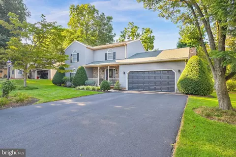 49 Timber Ln, Hanover, PA 17331