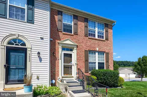 7239 N Sentinel Ln, York, PA 17403