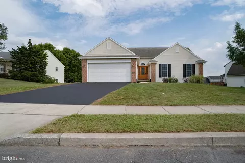 512 Ridgeview Dr, Dillsburg, PA 17019