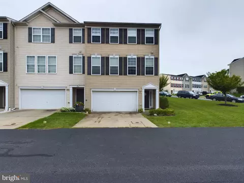 2301 Golden Eagle Dr #145, York, PA 17408