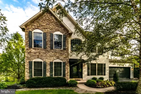 2840 Primrose Ln N, York, PA 17404