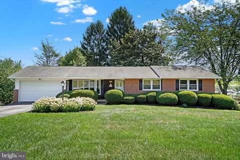 114 Ivy Dr, Red Lion, PA 17356
