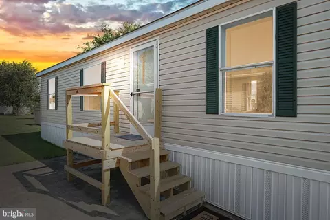 127 Mimosa Dr, York, PA 17402