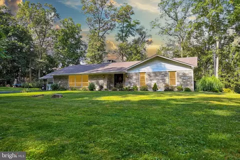 7260 Anderson Rd, Stewartstown, PA 17363