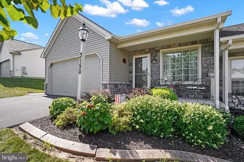 3150 Faire Wynd Pl, Dover, PA 17315