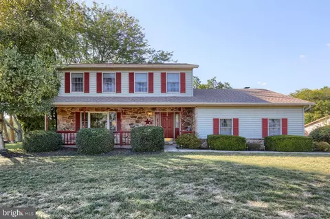 685 Sand Spur Dr, Etters, PA 17319