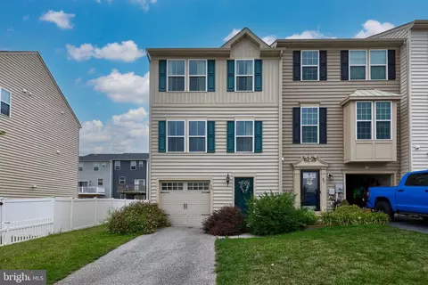 39 S Center St, Hanover, PA 17331