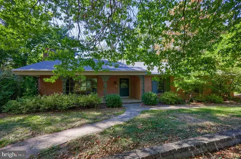 705 Carroll Rd, York, PA 17403