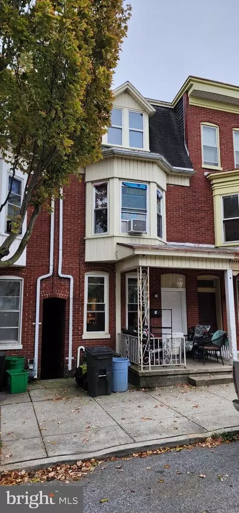 718 W Locust St, York, PA 17401