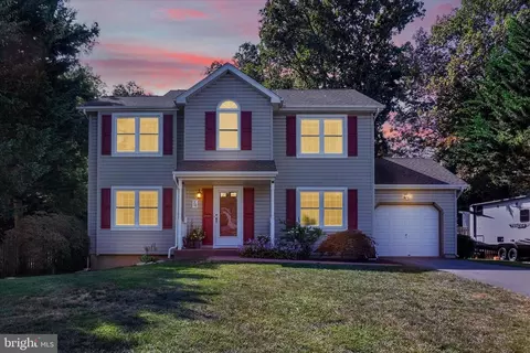 74 Enola Dr, Stewartstown, PA 17363