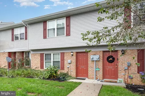 1721 Long Dr #226, York, PA 17406