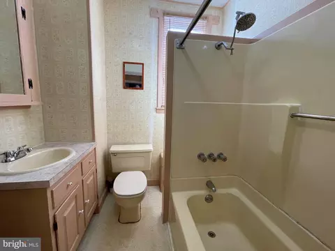 Bath - 100 E Main St, Windsor, PA 17366 photo 3 of 4