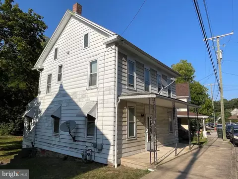 Exterior - 100 E Main St, Windsor, PA 17366 photo 1 of 5