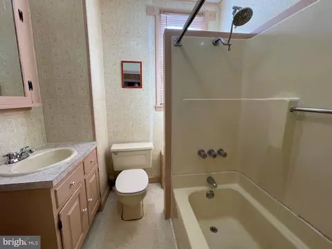 Bath - 100 E Main St, Windsor, PA 17366 photo 2 of 4