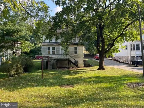 Exterior - 100 E Main St, Windsor, PA 17366 photo 2 of 5