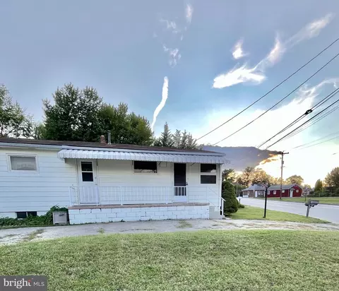 801 Oneill Ave, Hanover, PA 17331