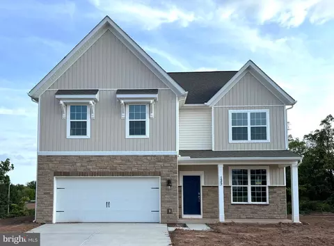 125 Bella Dr, York, PA 17404