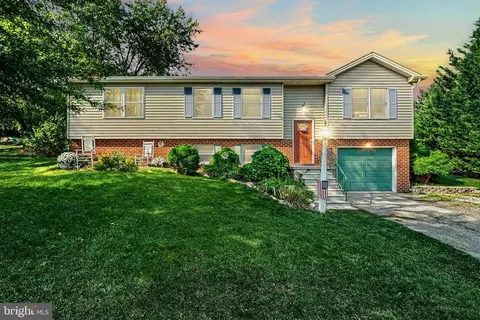 2375 Meetinghouse Rd, Spring Grove, PA 17362