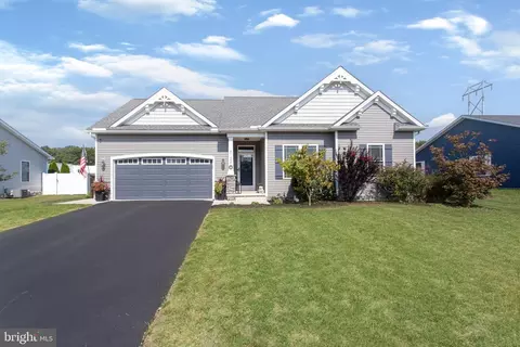 6124 Jennifer Ln, Spring Grove, PA 17362