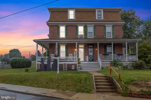 105 N Constitution Ave, New Freedom, PA 17349