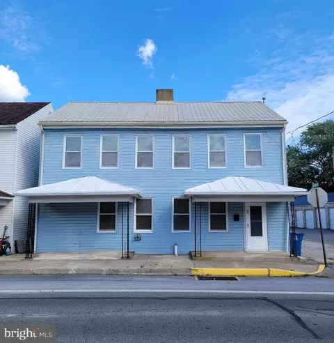 27 S York St, Etters, PA 17319