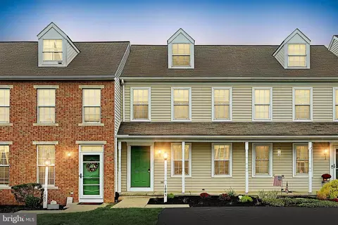 1083 Hearthridge Ln, York, PA 17404