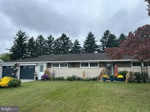 3510 Sycamore Rd, Dover, PA 17315