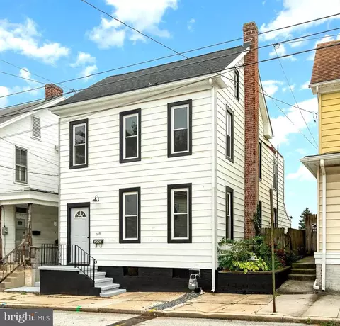 318 N Franklin St, Hanover, PA 17331