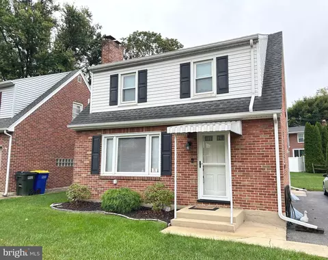1968 Bannister St, York, PA 17404