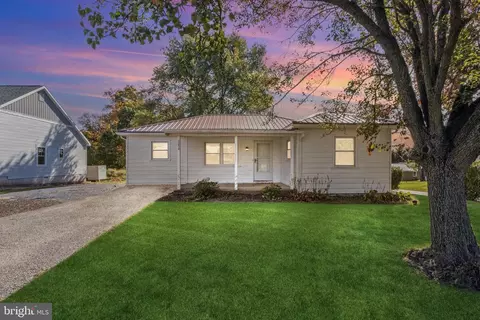 3050 Emig Mill Rd, Dover, PA 17315