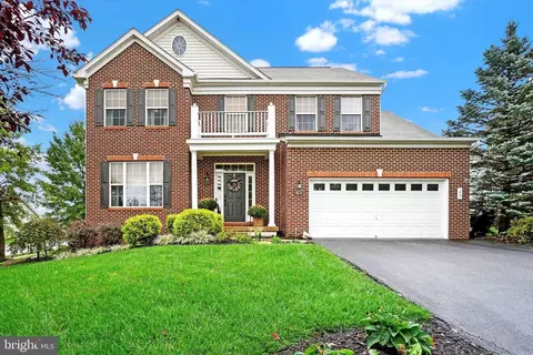 25 Hickory Ridge Cir, York, PA 17404