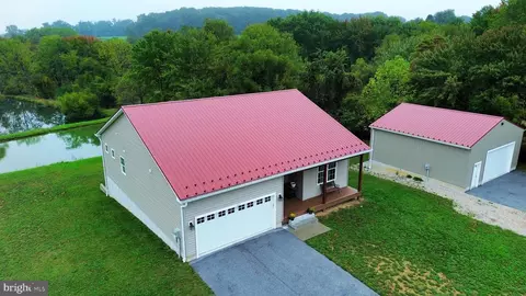 342 Black Rock Rd, Hanover, PA 17331