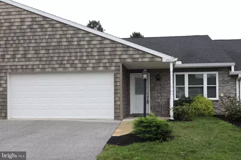 4809 Orchid Way #44, Dover, PA 17315
