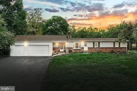 1515 Bowers Bridge Rd, Manchester, PA 17345
