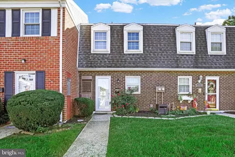 715 Hardwick Pl, York, PA 17404