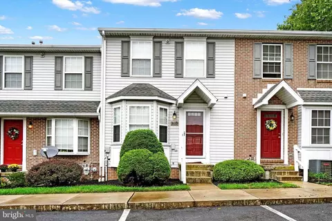 303 Cherry St #21, Red Lion, PA 17356