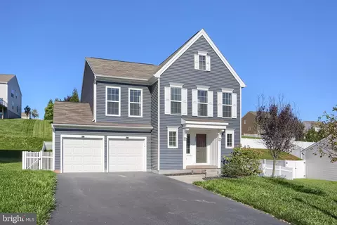 200 Lark Dr, York Haven, PA 17370