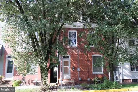 18 N 20 N Main St, Shrewsbury, PA 17361