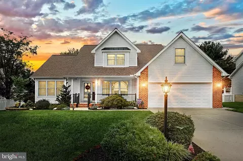 18 Rosewood Cir, Hanover, PA 17331