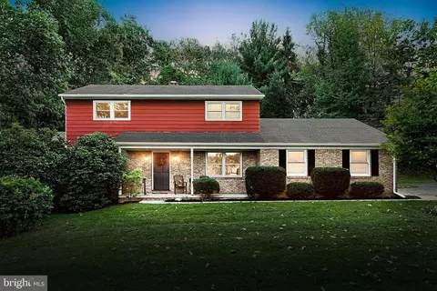 269 Seven Springs Ln, Loganville, PA 17342