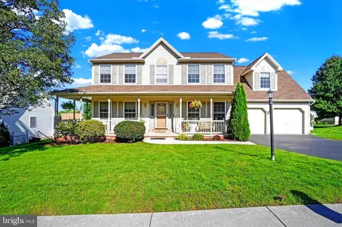1811 Michelle Dr, York, PA 17408