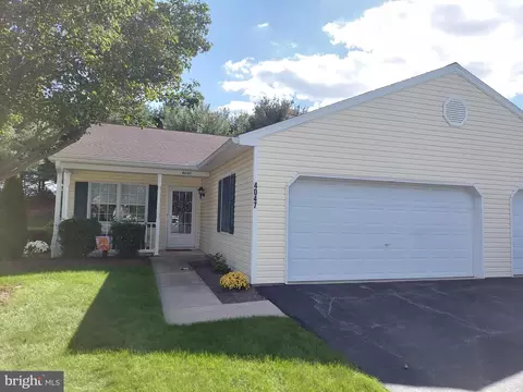 4047 Woodspring Ln #4047, York, PA 17402