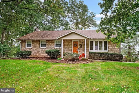 3494 Indian Rock Dam Rd, York, PA 17408