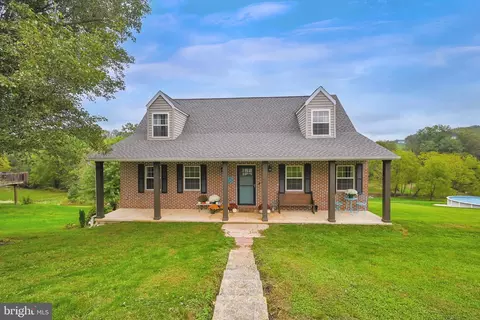 151 High St, Felton, PA 17322